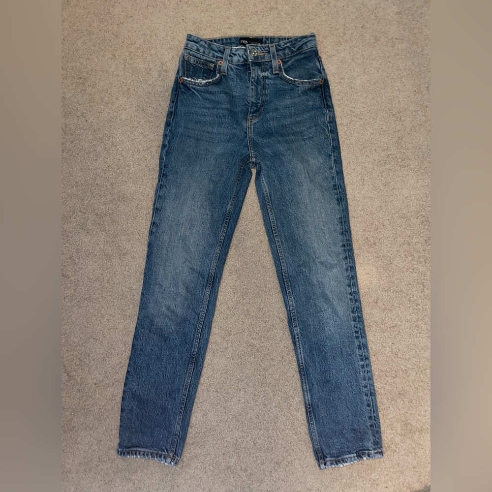 Zara Women's Mid Blue Straight-Leg Jeans